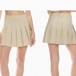 Aritzia Sunday Best Pleated Khaki Skirt 10